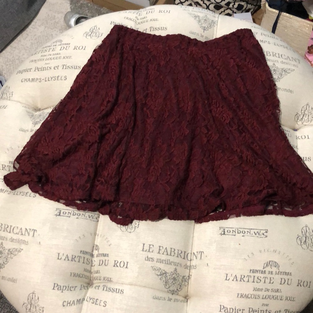 NWT Persaya red lace skirt size xl